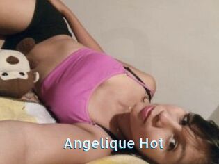 Angelique_Hot