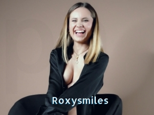 Roxysmiles